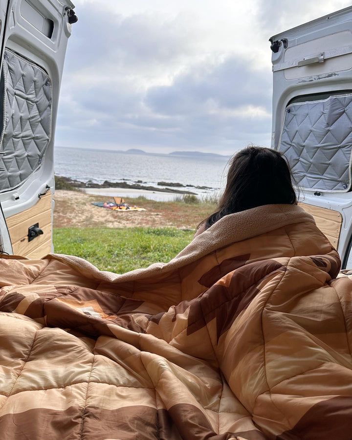 Navajo beige camper quilt